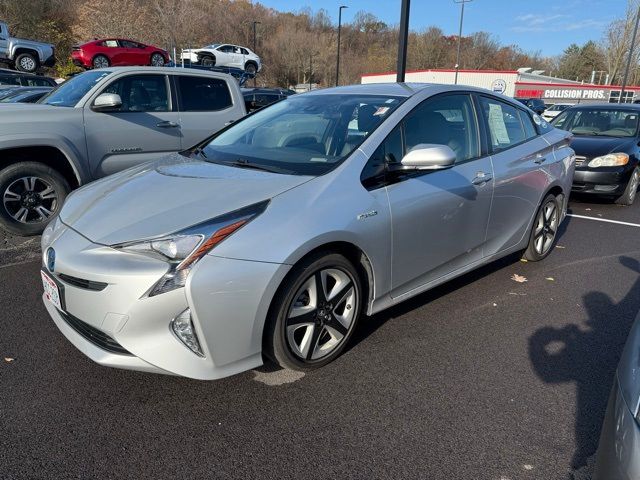 2016 Toyota Prius Three Touring