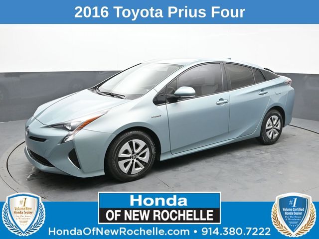 2016 Toyota Prius Four