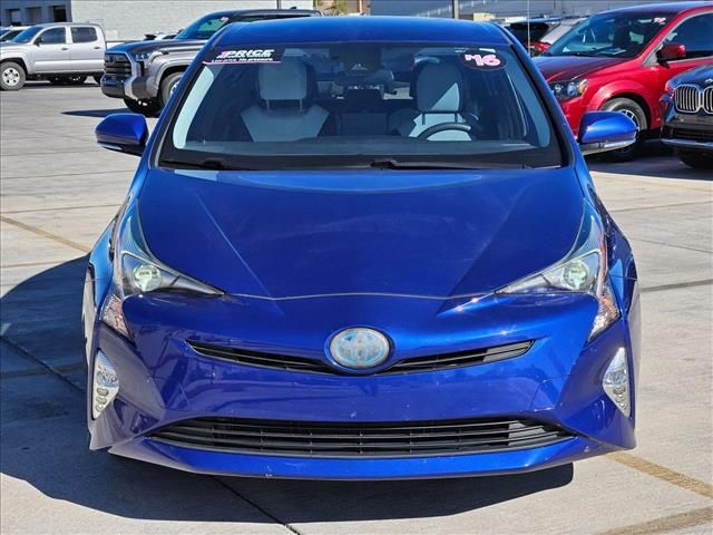 2016 Toyota Prius Three Touring