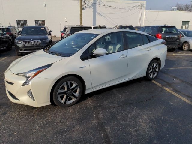 2016 Toyota Prius Four Touring