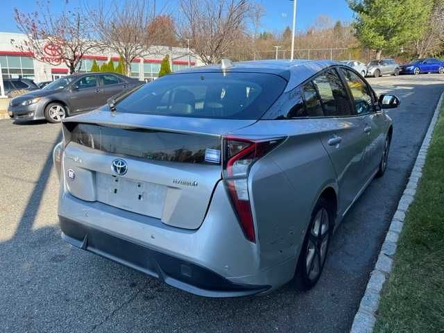 2016 Toyota Prius Four Touring