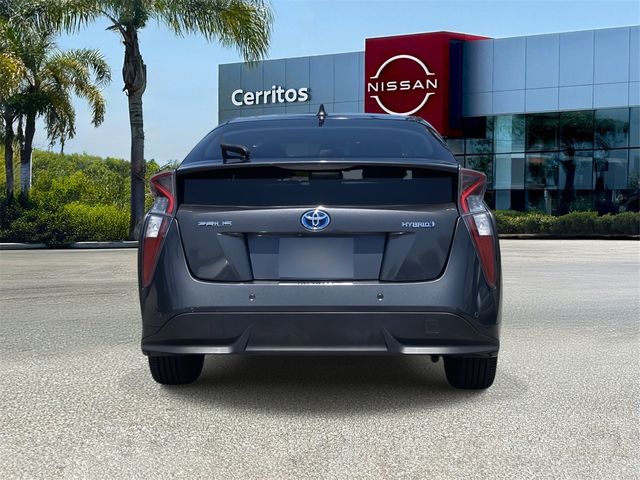 2016 Toyota Prius Four Touring