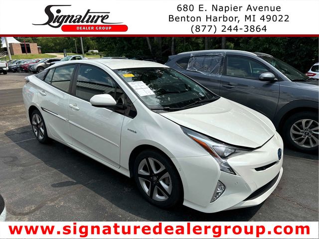 2016 Toyota Prius Four Touring