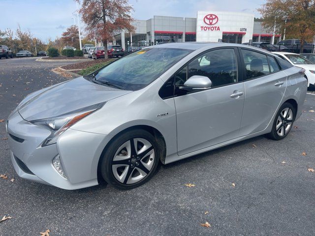 2016 Toyota Prius Four Touring