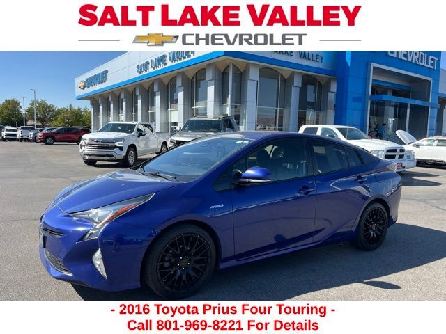 2016 Toyota Prius Four Touring