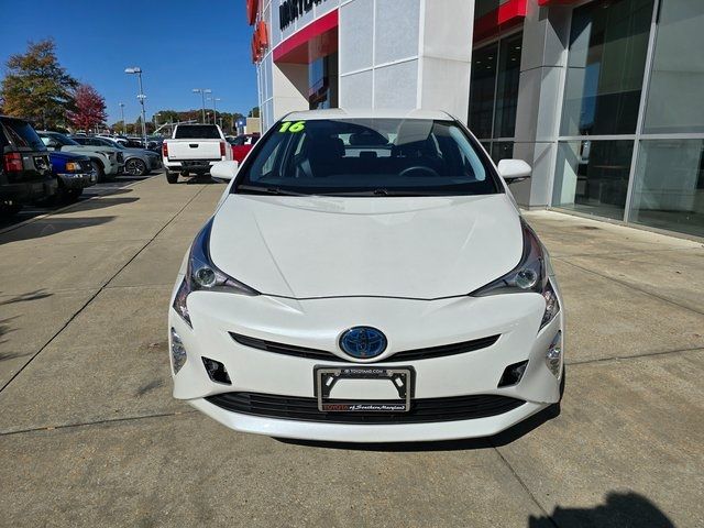 2016 Toyota Prius Four Touring