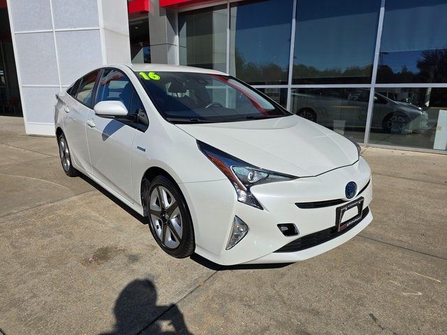 2016 Toyota Prius Four Touring