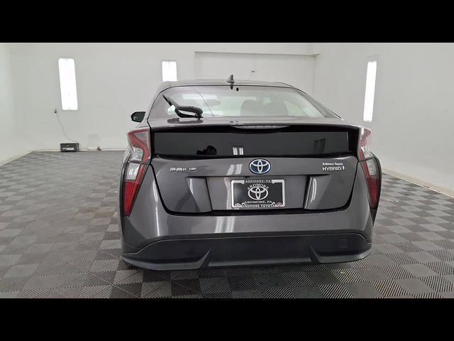 2016 Toyota Prius Three Touring