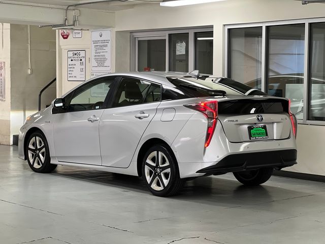 2016 Toyota Prius Four Touring