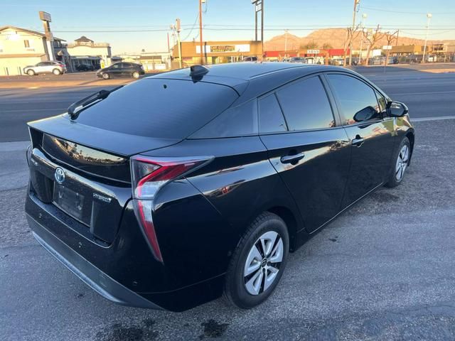 2016 Toyota Prius Four Touring