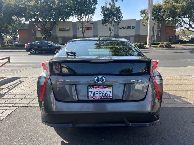 2016 Toyota Prius Three Touring