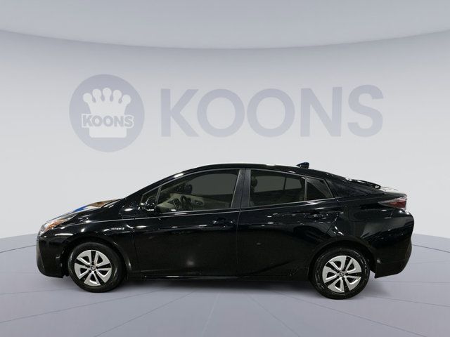 2016 Toyota Prius Three