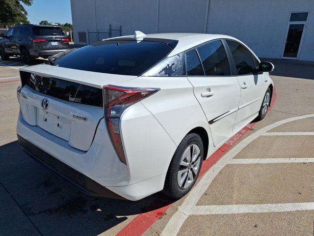 2016 Toyota Prius Three