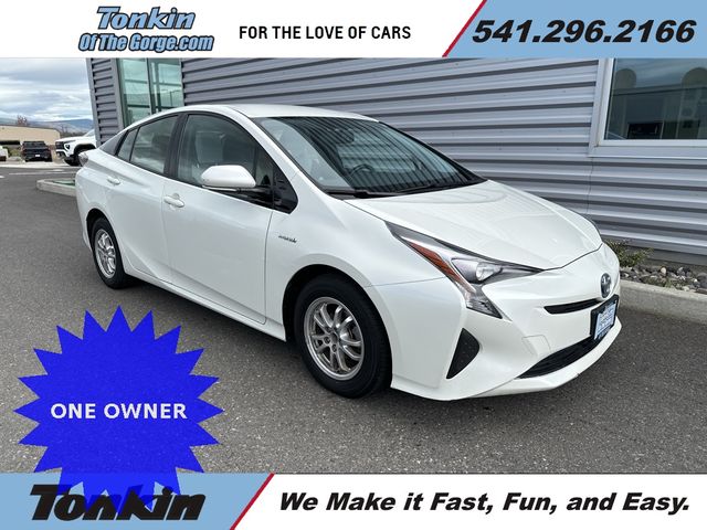 2016 Toyota Prius Three