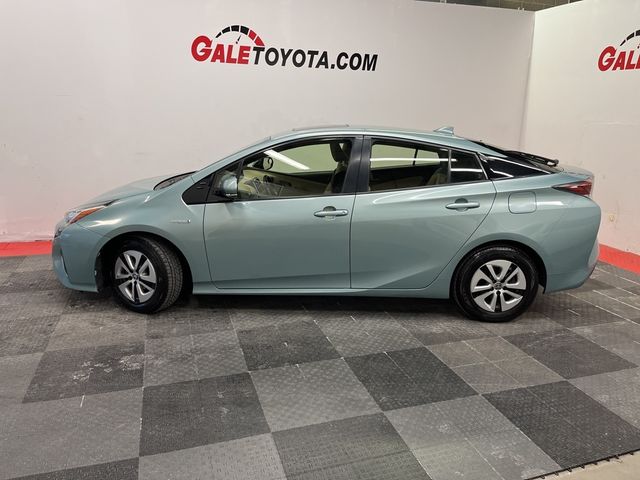 2016 Toyota Prius Three