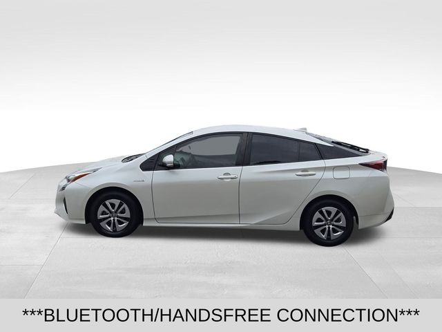 2016 Toyota Prius Three