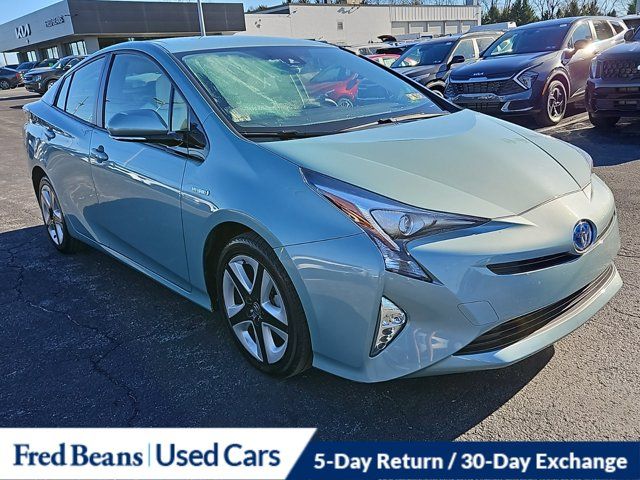 2016 Toyota Prius Three Touring