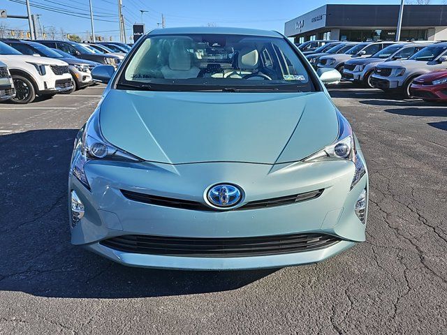 2016 Toyota Prius Three Touring