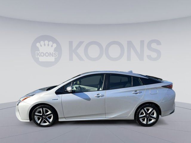 2016 Toyota Prius Three Touring