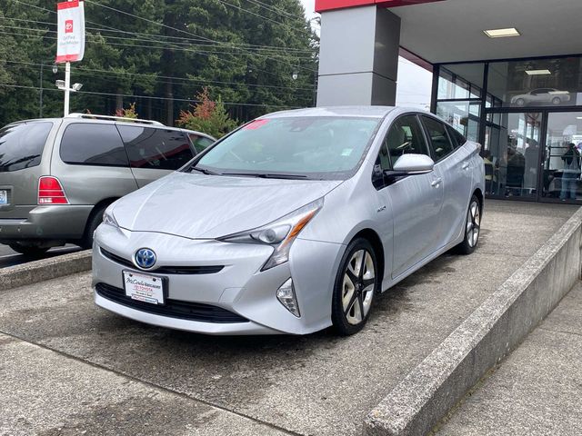 2016 Toyota Prius Three Touring