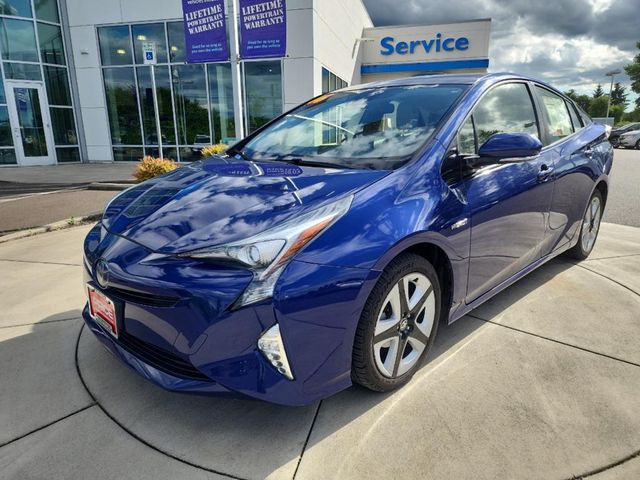 2016 Toyota Prius Three Touring