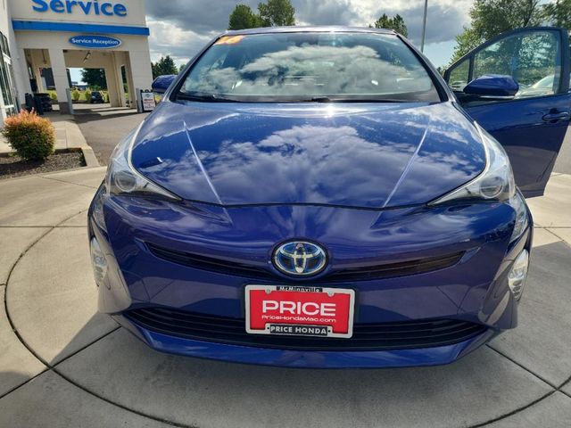 2016 Toyota Prius Three Touring