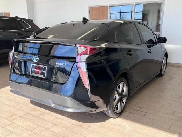 2016 Toyota Prius Three Touring