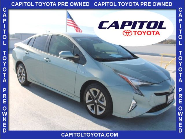 2016 Toyota Prius Three Touring