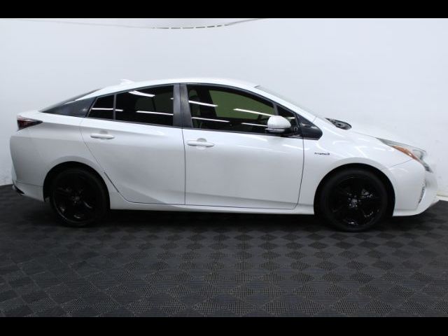 2016 Toyota Prius Three Touring