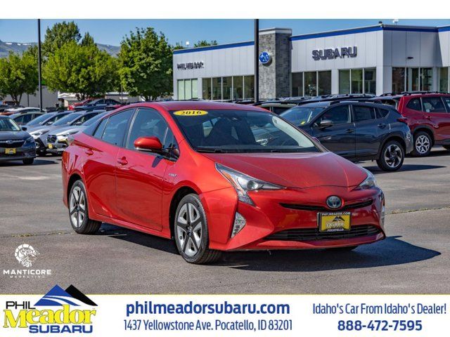 2016 Toyota Prius Three Touring