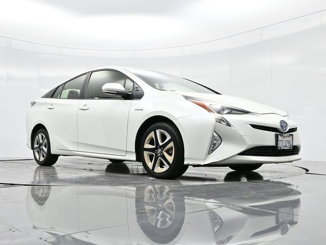 2016 Toyota Prius Three Touring