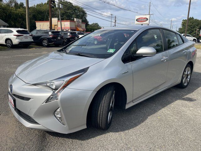 2016 Toyota Prius Three Touring