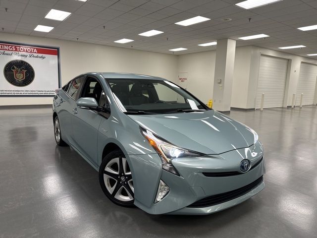 2016 Toyota Prius Three Touring