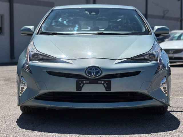 2016 Toyota Prius Three Touring