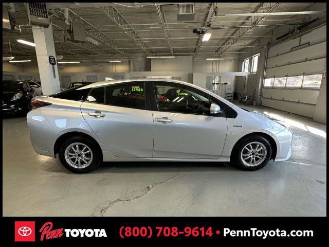 2016 Toyota Prius Two