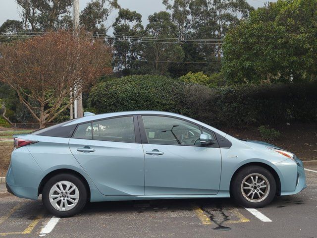 2016 Toyota Prius Two