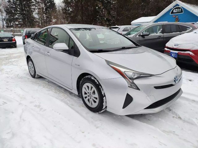 2016 Toyota Prius Two