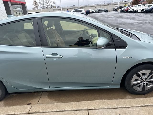 2016 Toyota Prius ""