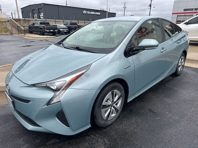 2016 Toyota Prius ""