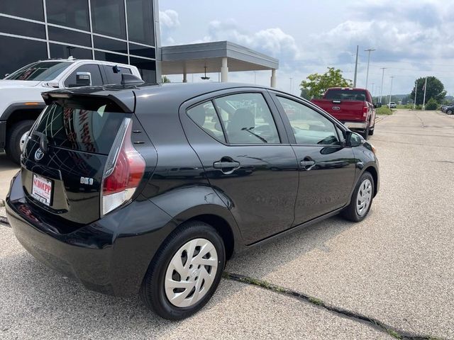 2016 Toyota Prius c Two