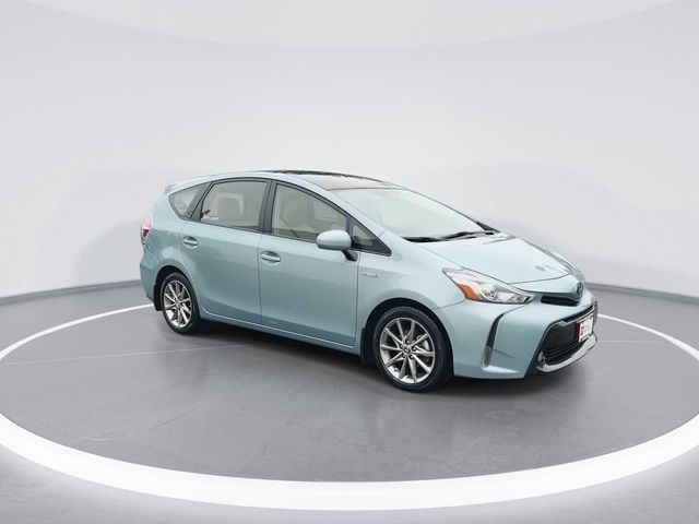 2016 Toyota Prius v Five