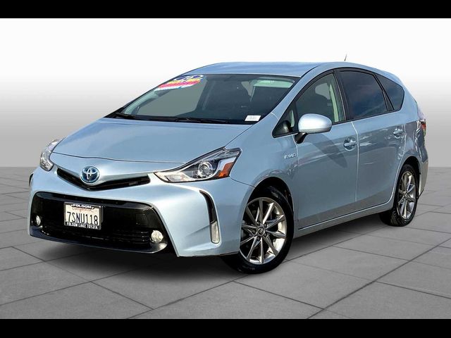 2016 Toyota Prius v Five