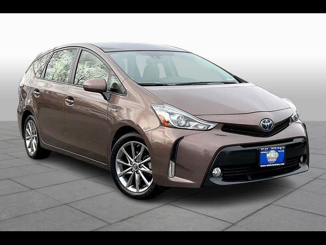 2016 Toyota Prius v Five