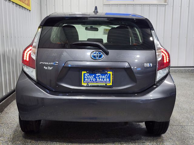 2016 Toyota Prius c One