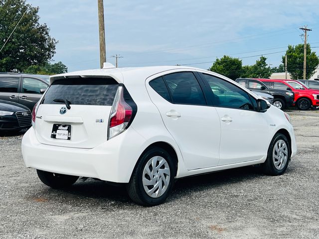 2016 Toyota Prius c Two