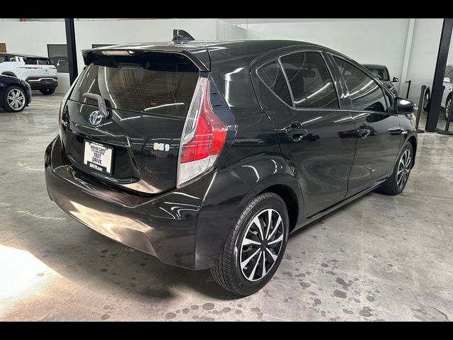 2016 Toyota Prius c Persona Series