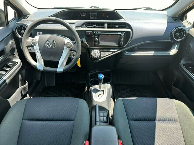 2016 Toyota Prius c Four