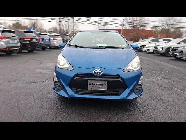 2016 Toyota Prius c Two