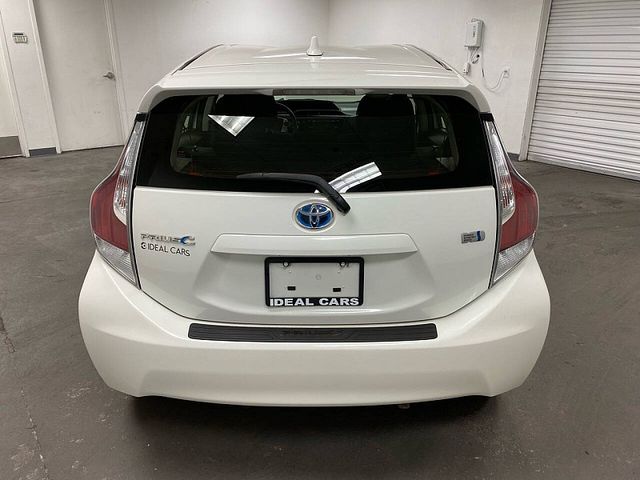 2016 Toyota Prius c Two