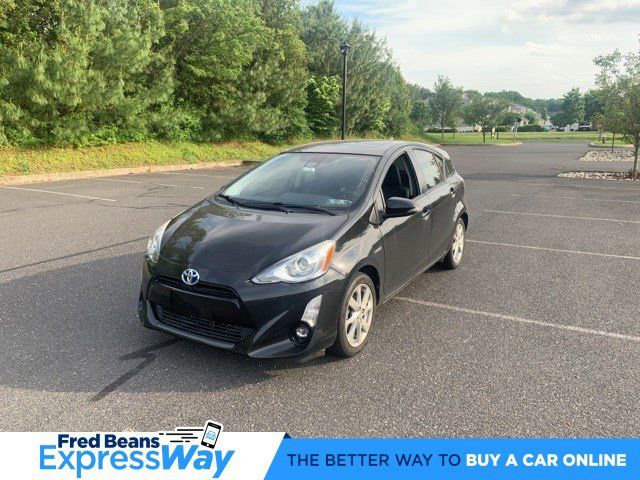 2016 Toyota Prius c Four